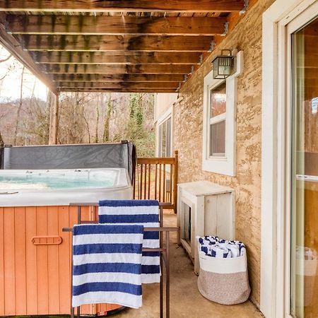 Chestnut By Avantstay Mountain Cabin W Treetop Views Hot Tub Game Room Gatlinburg Extérieur photo
