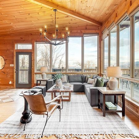 Chestnut By Avantstay Mountain Cabin W Treetop Views Hot Tub Game Room Gatlinburg Extérieur photo