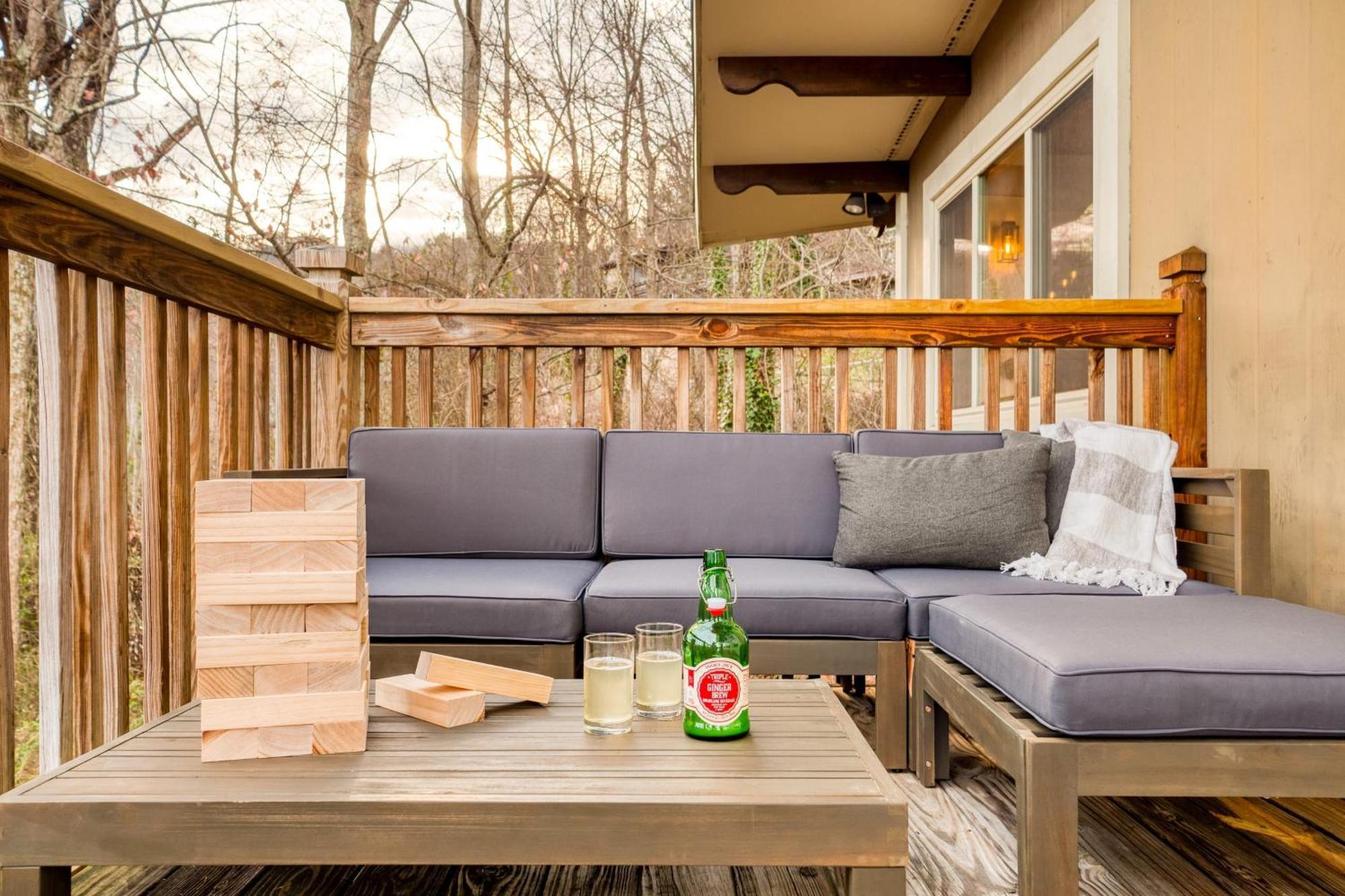 Chestnut By Avantstay Mountain Cabin W Treetop Views Hot Tub Game Room Gatlinburg Extérieur photo